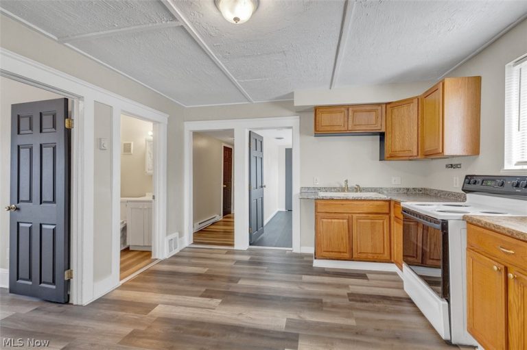 3279 44th Street, Cleveland, OH - Photo 4