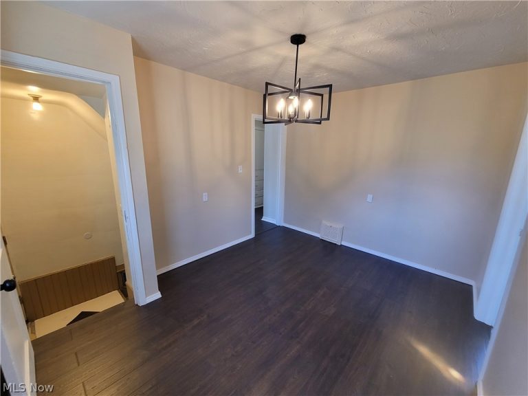 923 Russell Avenue, Akron, OH - Photo 5