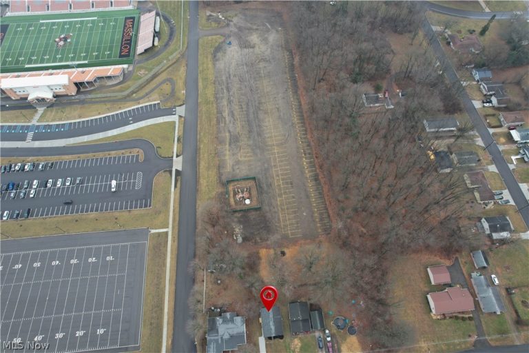 275 20th Street, Massillon, OH - Photo 2