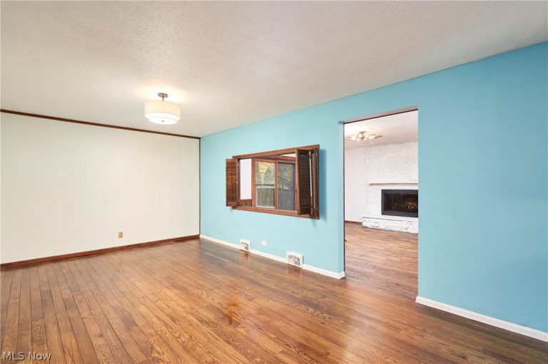 1633 Bancroft Street, Cuyahoga Falls, OH - Photo 8