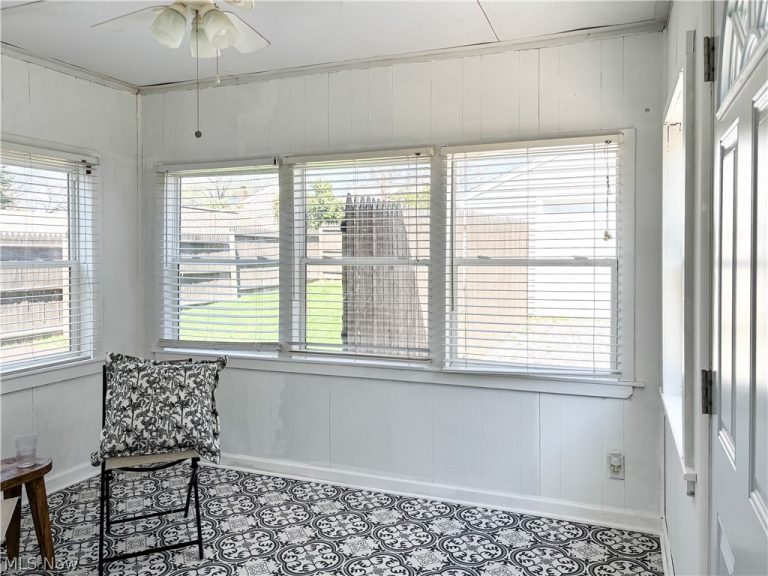 2455 Albrecht Avenue, Akron, OH - Photo 6