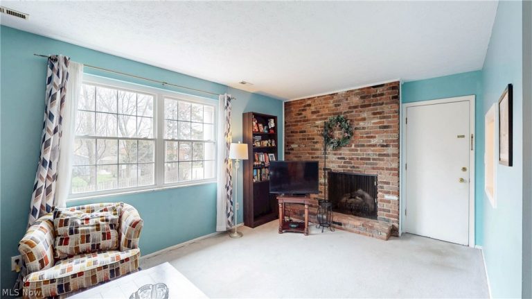 2736 Pease Drive #215N, Rocky River, OH - Photo 4