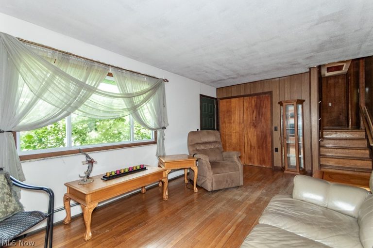 14161 Radcliffe Road, Chardon, OH - Photo 8