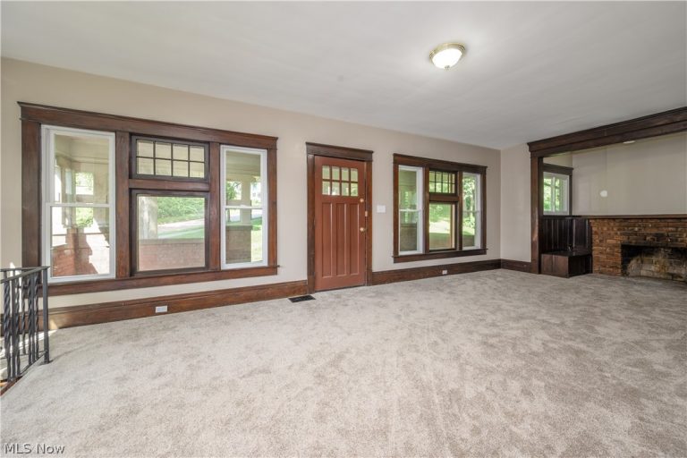 557 Weber Avenue, Akron, OH - Photo 6