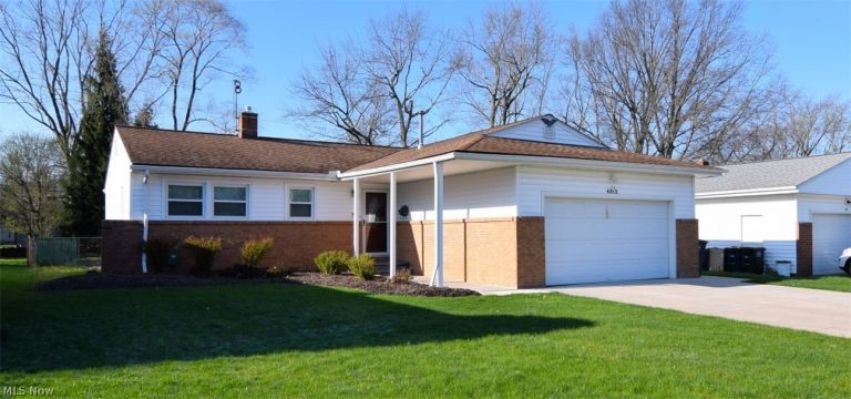 4912 Sedgewick Road, Lyndhurst, OH - Photo 2