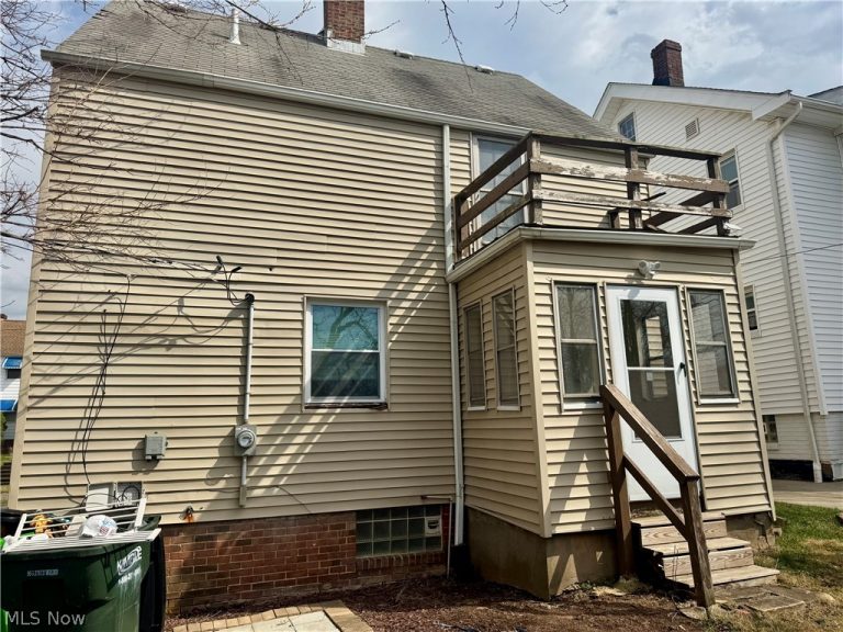 4868 88th Street, Garfield Heights, OH - Photo 2