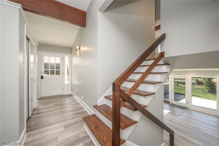 338 Asbury Road, Fairlawn, OH - Photo 5
