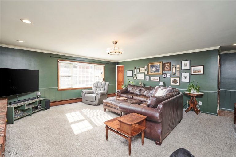 351 Keith Avenue, Akron, OH - Photo 6