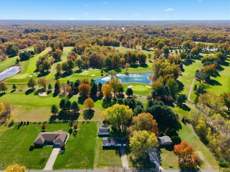 4866 Lovers Lane, Ravenna, OH - Photo 2