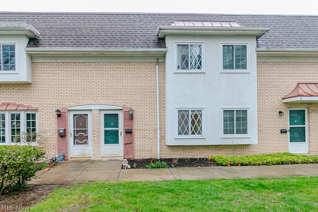 8210 Deepwood Boulevard #11-5, Mentor, OH