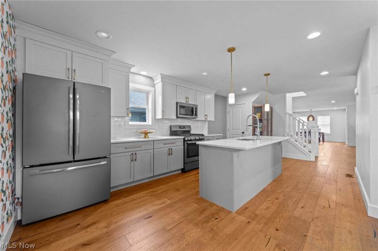 1922 52nd Street, Cleveland, OH - Photo 4