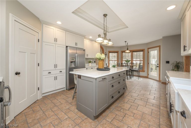 5163 Beckett Ridge, Stow, OH - Photo 6
