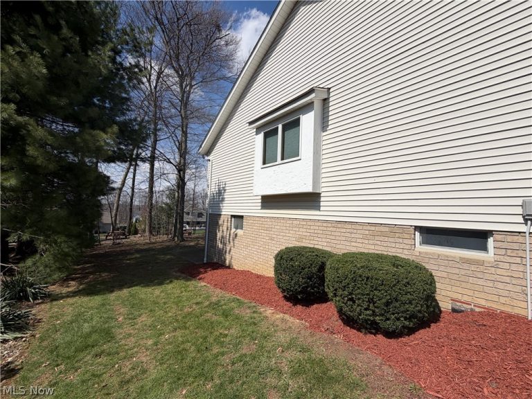 866 Lawrence Drive, Wadsworth, OH - Photo 5