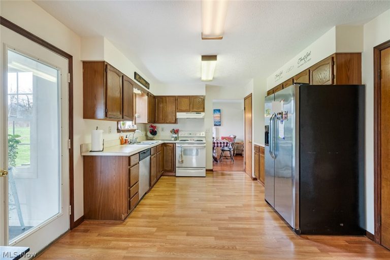 40140 Miller Road, Leetonia, OH - Photo 6