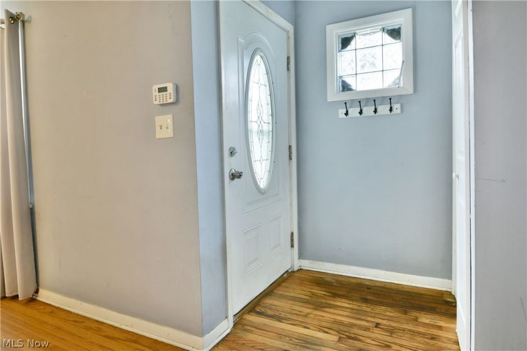 3205 Redgate Lane, Youngstown, OH - Photo 6