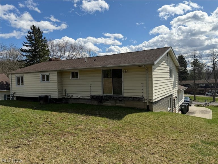 1539 Jacobs Lane, Kent, OH - Photo 5
