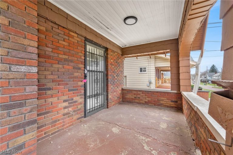 967 Oakland Avenue, Akron, OH - Photo 5