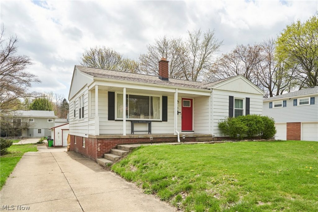 120 Bonnett Street, North Canton, OH