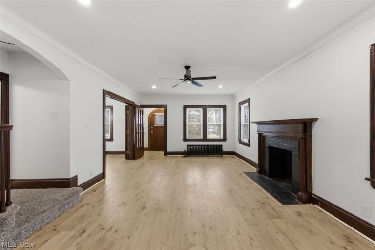 3009 Becket Road, Cleveland, OH - Photo 3