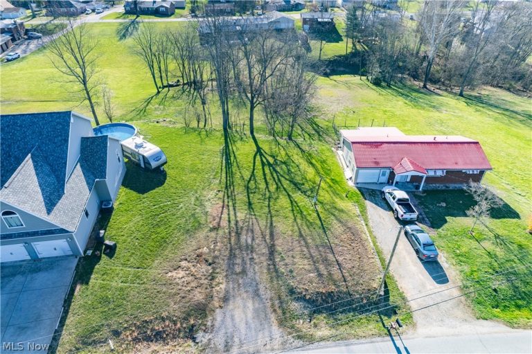 Briscoe Road, Parkersburg, WV - Photo 3