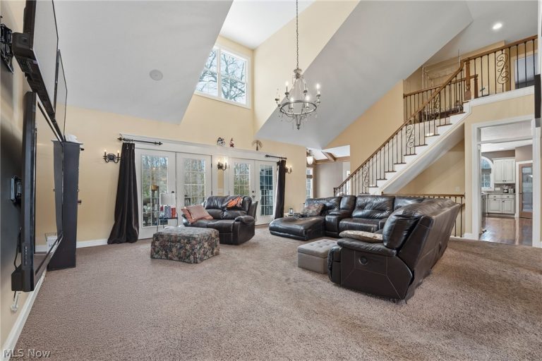 8550 Drummond Drive, Massillon, OH - Photo 8