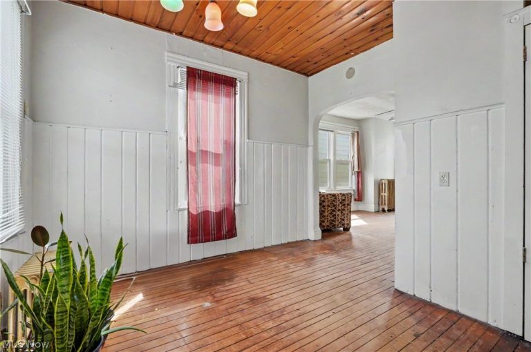 1297 116th Street, Cleveland, OH - Photo 2