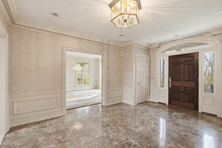 2200 Tinkham Road, Akron, OH - Photo 2