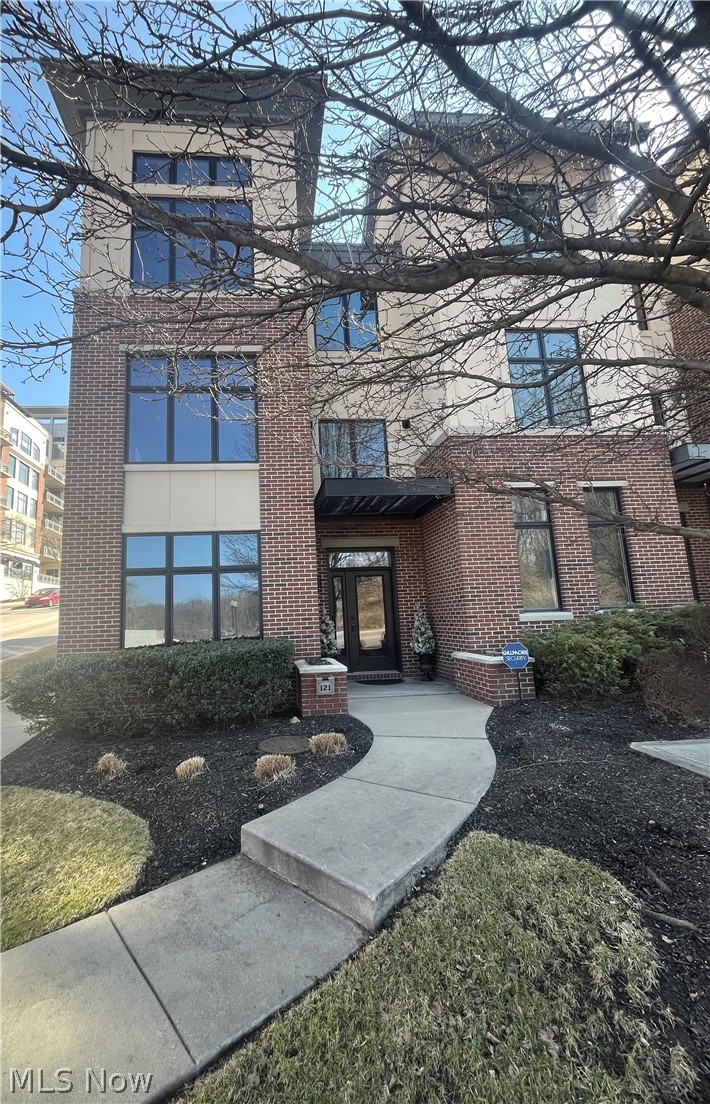 121 Howard Street, Akron, OH - Photo 3