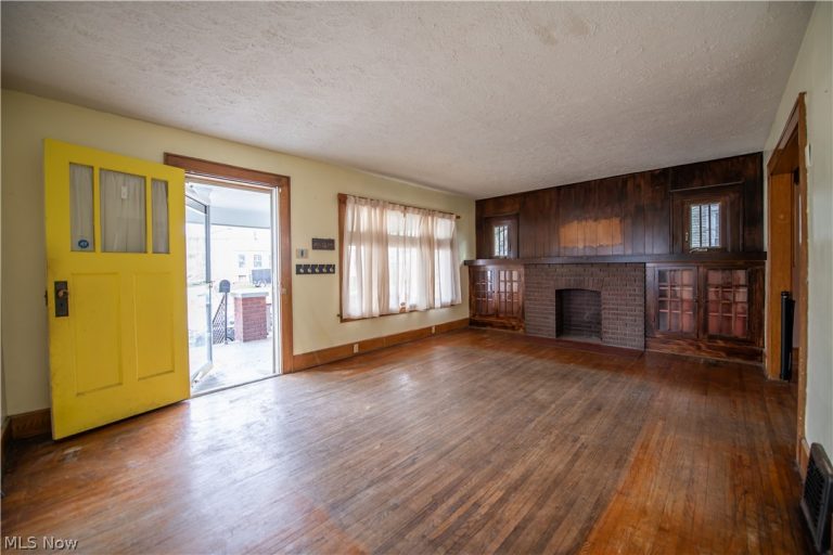 33 Lincoln Avenue, Alliance, OH - Photo 4