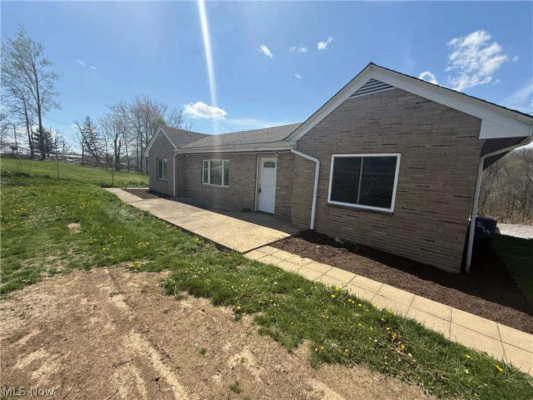 168 Talbott Drive, Wintersville, OH - Photo 3