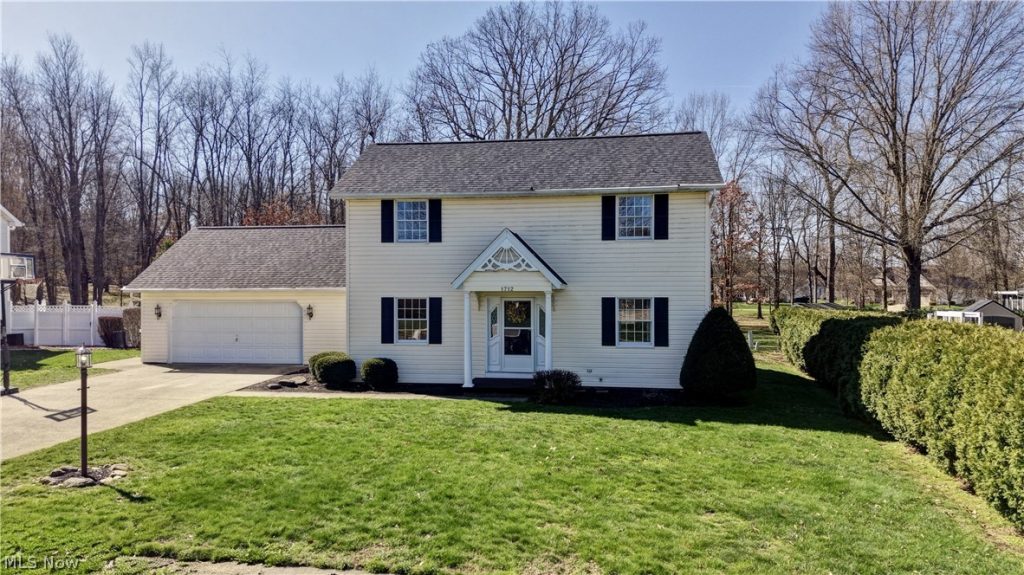 1712 Rolland Avenue, New Philadelphia, OH