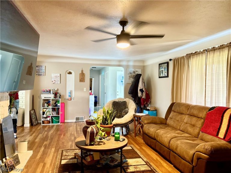 13300 Carpenter Road, Garfield Heights, OH - Photo 4