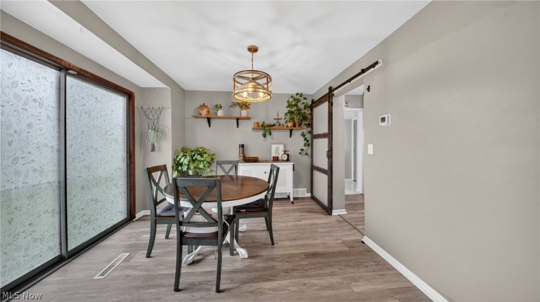 6162 Engle Road, Brook Park, OH - Photo 8
