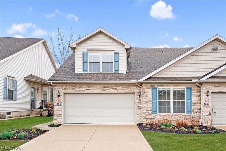 1284 Joshua Way, Medina, OH - Photo 2