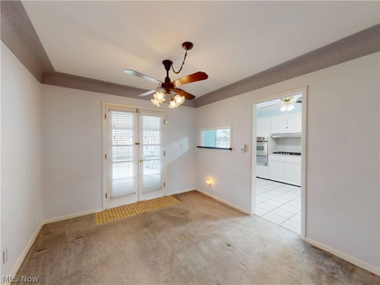 26361 Elinore Avenue, Euclid, OH - Photo 8