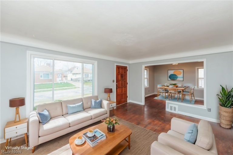 14906 Kingsford Avenue, Cleveland, OH - Photo 2