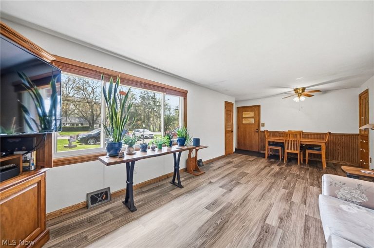 10129 River Road, Elyria, OH - Photo 4