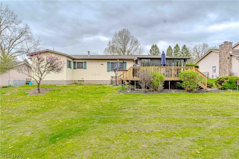 2989 Fair Oaks Drive, Norton, OH - Photo 6