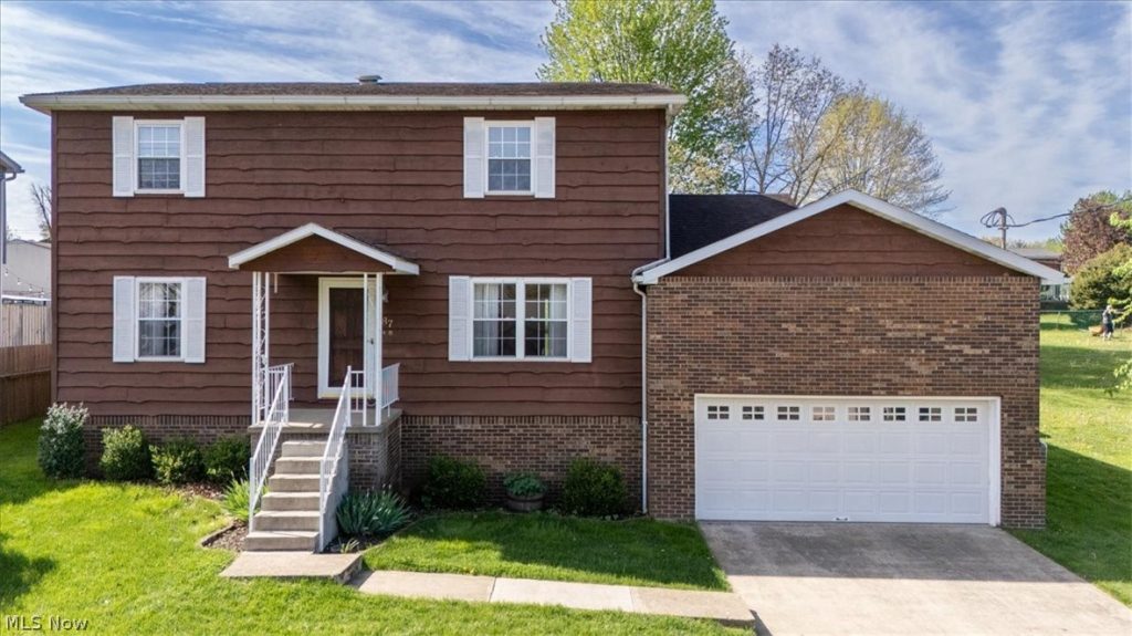 87 Cummins Street, Washington, WV