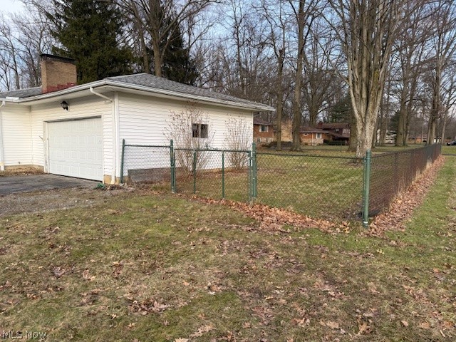 319 Russell Avenue, Cortland, OH - Photo 3