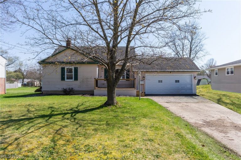 3807 Cumberland Drive, Youngstown, OH, 44515