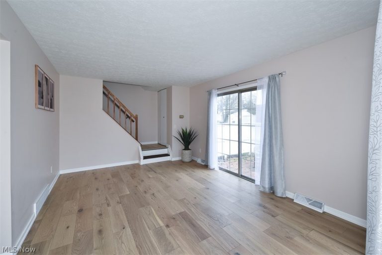 6577 Liberty Bell Drive #C20, Brook Park, OH - Photo 6