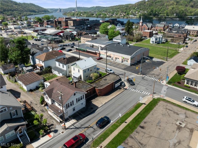 944 Commerce Street, Wellsburg, WV - Photo 8