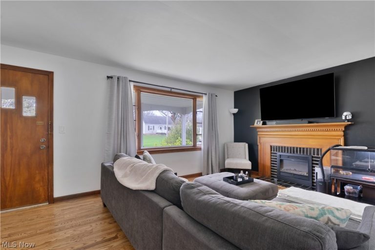 4649 Waseka Lane, Youngstown, OH - Photo 5