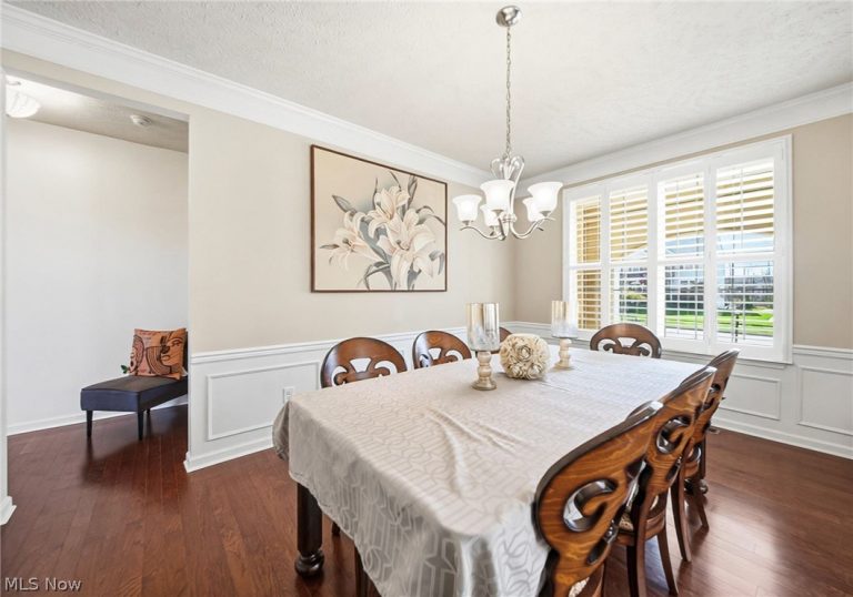 18229 Clare Court, Strongsville, OH - Photo 8