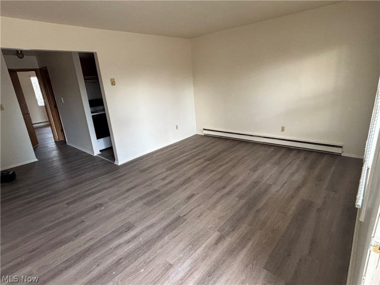 811 Wilbeth Road #7, Akron, OH - Photo 2