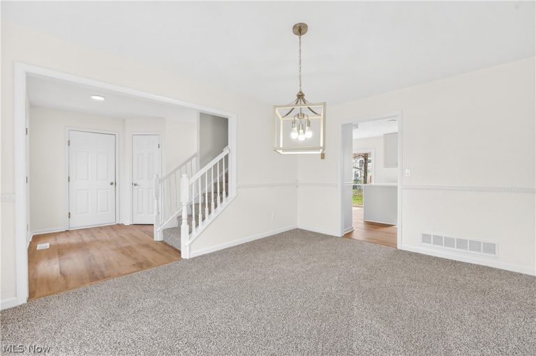 87 Crystal Court, Brunswick, OH - Photo 5