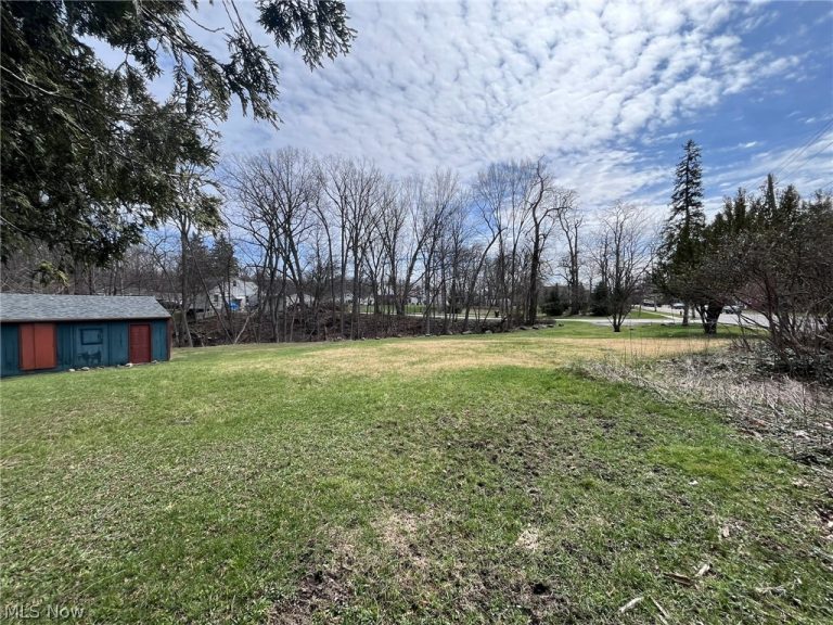 1275 BROADWAY AVE, Bedford, OH - Photo 2