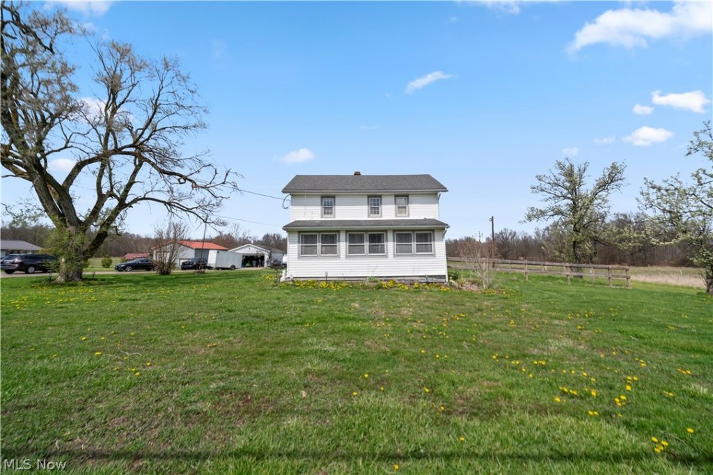 9669 Tallmadge Road, Diamond, OH