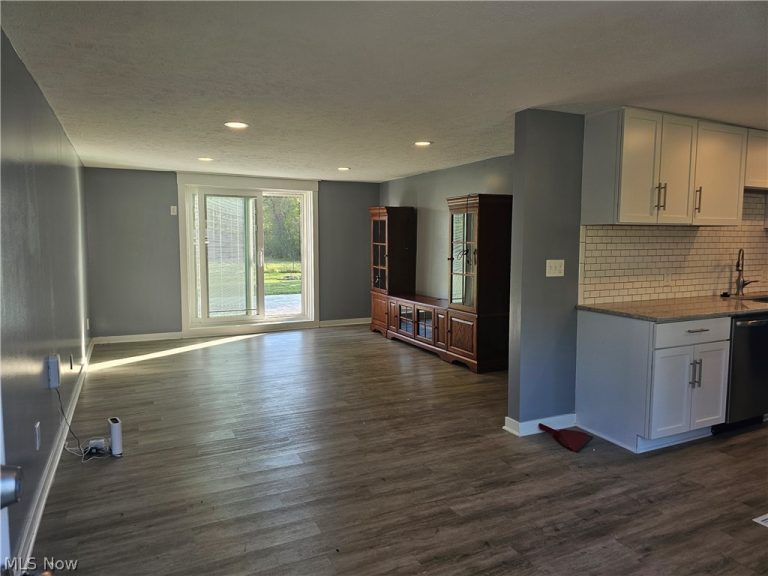 572 David Drive, Streetsboro, OH - Photo 6